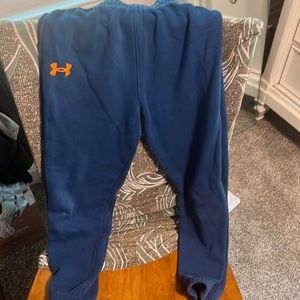 Lot of 4 boys sweatpants